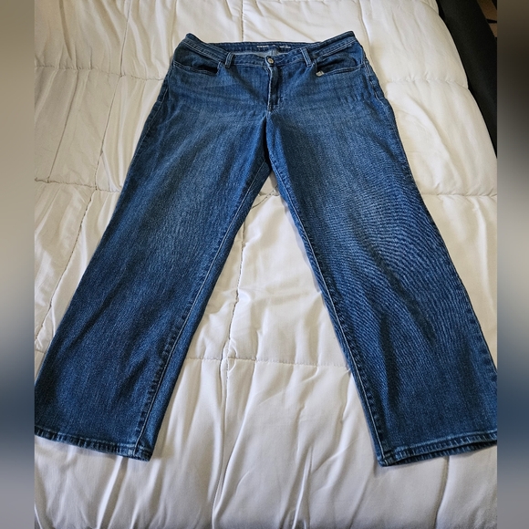 Old Navy Jeans - High Rise Wow Loose - Size 16 Short - Picture 3 of 5